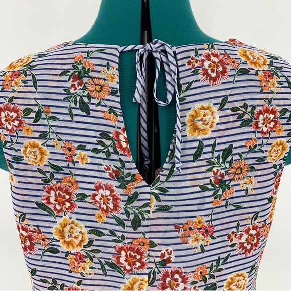 Cabi Penelope Top #5354, Floral and Striped Print Sleeveless Layered Top, Medium - Picture 10 of 17